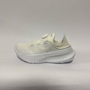 Under Armour SlipSpeed Mega Ripstop White Unisex Shoes Size 3.5 Man/5 Women New